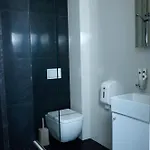 Atrium Deluxe غوليم