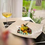 Atrium Deluxe 4* غوليم
