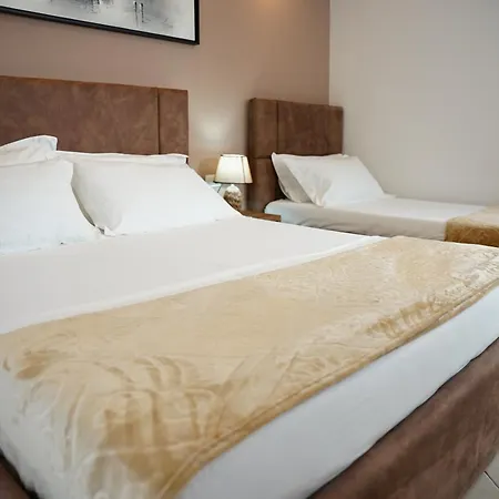 Atrium Deluxe Rezort Golem (Tirana)