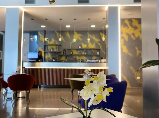 Atrium Deluxe 4* Голем