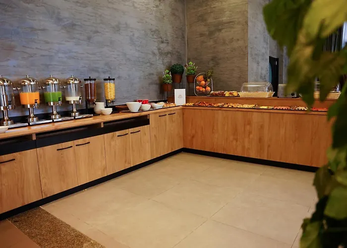 Feriested Atrium Deluxe Golem (Tirana)