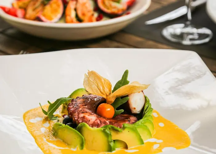 Atrium Deluxe Feriested Golem (Tirana)