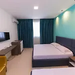 Rezort Atrium Deluxe Golem (Tirana)