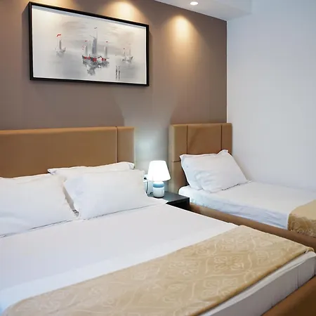Atrium Deluxe 4* Golem