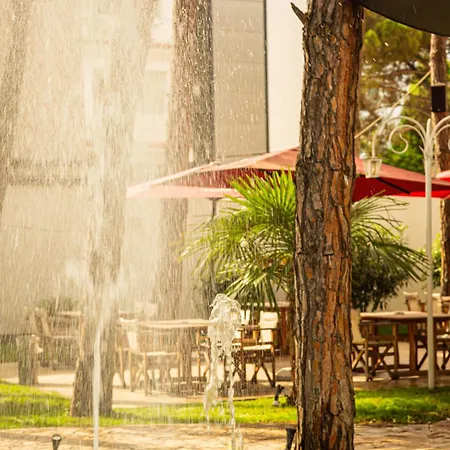 Üdülőközpont Atrium Deluxe 4*