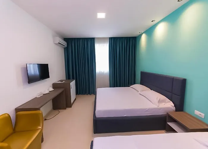 Resort Atrium Deluxe Golem (Tirana)