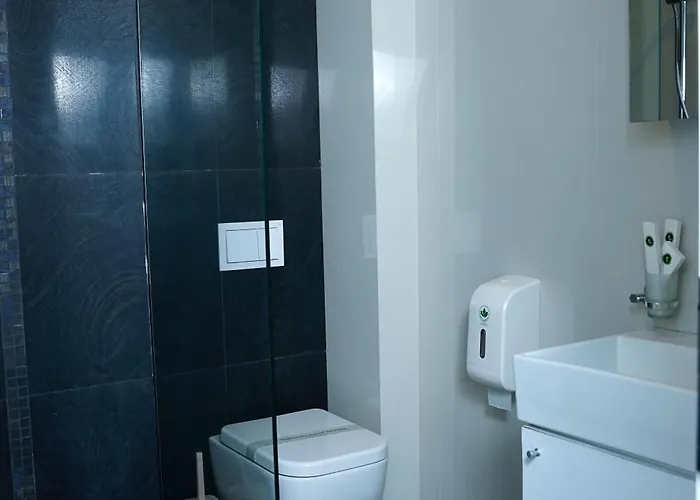 Atrium Deluxe Golem (Tirana)